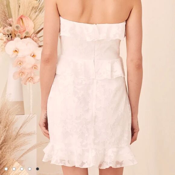 BNWT Lulu's Every Lace Strap Mini Dress - Picture 4 of 6